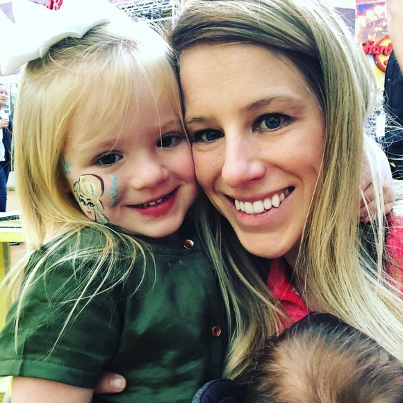 Meet your Posher, Chelsea - Picture 1 of 1